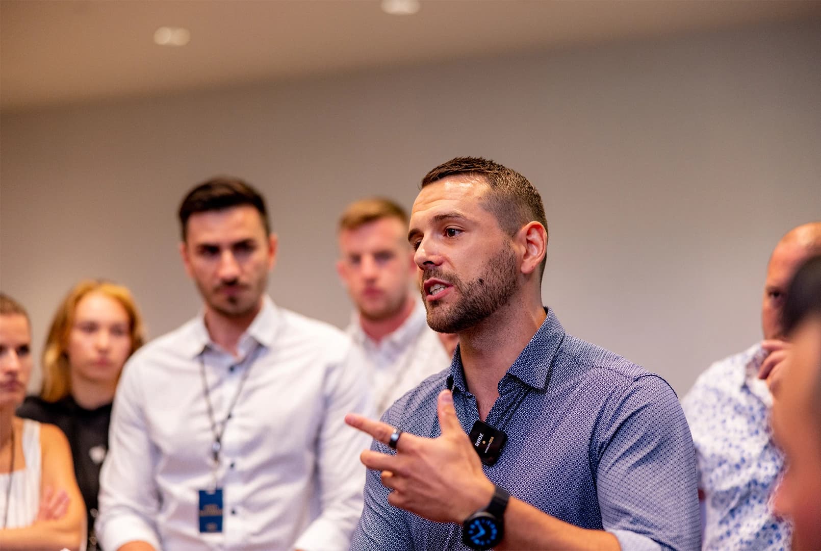 Dany Therrien en atelier avec des entrepreneurs